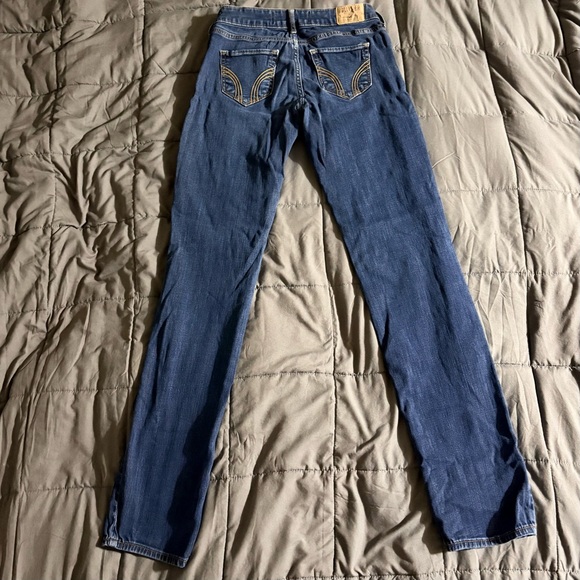 Hollister Women's Dark Wash Skinny Jean Size 5 Long 27x35 GUC - Picture 3 of 4